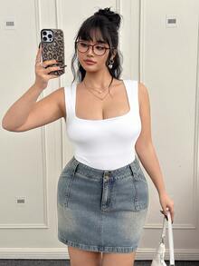 CovetEZ 大码女式基本款休闲日常纯色圆领白色背心，春夏