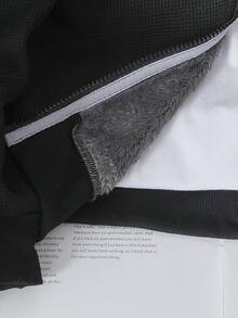SHEIN 男童秋冬时尚保暖连帽拉链卫衣外套，字母华夫格面料设计，单件装 - 黑色 - 查看 8
