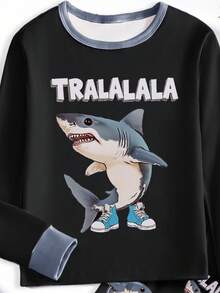 一套男童Tralalero Tralala可爱卡通鲨鱼印花修身睡衣套装，长袖上衣和长裤，时尚清爽，春秋季