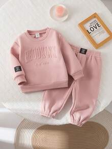 2件套女婴可爱针织字母印花长袖卫衣和松紧腰裤套装，秋冬季