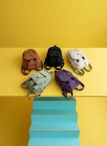 Joivida 女士时尚可转换单肩包和胸包 - 可调节肩带、多个拉链口袋、耐用面料、适合旅行和日常使用、多功能背包、休闲风格、与背包配件完美搭配、学校背包返校必需品 - 彩色 - 查看 2