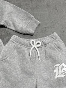 SHEIN Coolqubz 2pcs/Set Tween Boy Casual Graphic Print Zip-Up Stand Collar Sweatshirt And Straight Leg Pants Set, Suitable For Daily, Commute, School, Sports And Leisure Wear