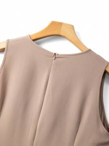 GlowEve CURVE Plus Size Women's 2-Piece Set: Elegant Contrast Color Beaded Trim V-Neck Long Sleeve Cardigan Jacket And Round Neck Pearl Decorated Maxi Dress, Suitable For Autumn/Winter Casual, Work, And Party Occasions