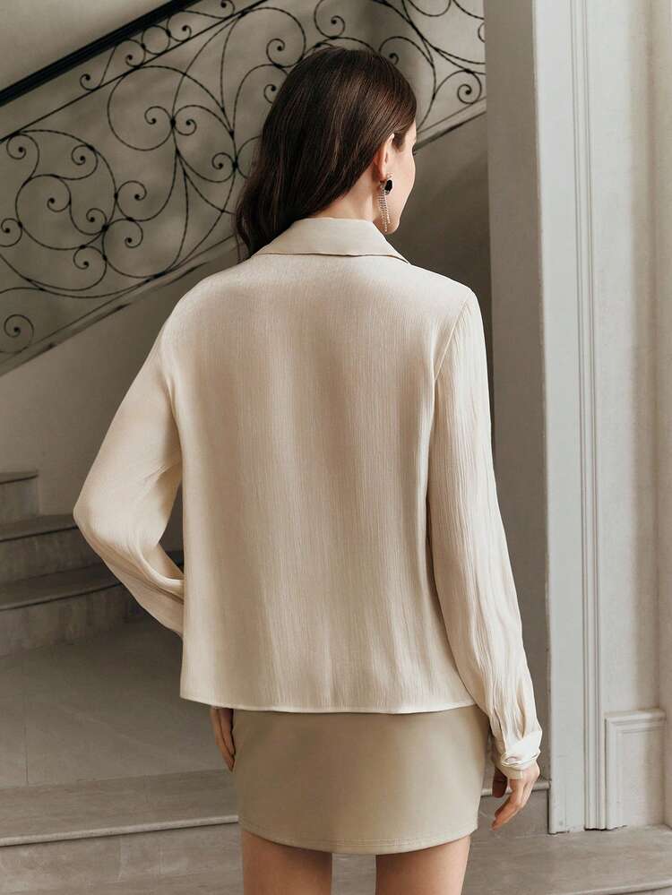 Women's Casual Fitted Elegant Bowknot Blouse, Long Sleeve, Spring/Autumn