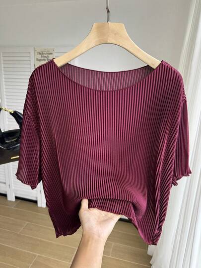 SHEIN EZwear Plus Size Burgundy Pleated Crop Top: Short Sleeve Summer Top For Casual Wear