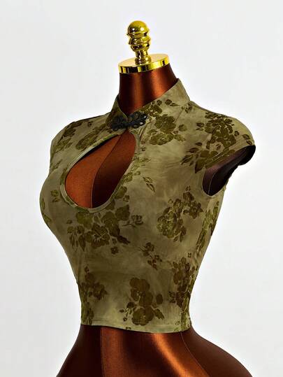 Mistrie Flocked Floral Fabric Hollow Out Collar Decorated Short Sleeve Mandarin Collar Sexy Cropped Women T-Shirt Western