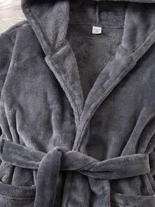 Genkimix Kids Boys' Grey Minimalist Football Allover Print Hooded Long Sleeve Robe, Suitable For Home, Party, Autumn/Winter Robe For Kids Hooded Robe,Boys' Cardigans