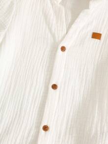 SHEIN 2-Pack Young Boys Boys Casual Sports College Vacation With Textured Fabric Stand-Up Collar Shirt And Trousers Suitable For Kids Outfits Young Boy Clothes Back To School Boys Set Suitable For Birthday Parties, Evening Parties, Performances, Weddings, Baptisms, Opening Ceremonies Daily Suitable For Daily Use Suitable For School Suitable For Travel Suitable For Sports Suitable For Spring And Summer Seasons