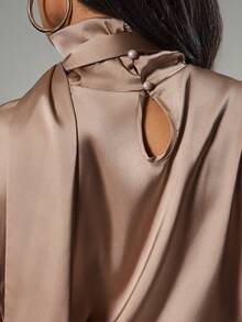 Hauture 女士日常办公性感高领系带丝巾简约优雅迷你缎面连衣裙 - 棕色 - 查看 6