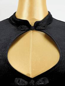 Mistrie Retro Cheongsam-Inspired High-End Velvet Design Sexy Low-Cut Hollow Long Sleeve Top, Suitable For Daily Wear, Western Wear, Music Festivals, Concerts, Carnivals, Outings, Beach Vacations, Layered, Holidays, Date Nights, Birthdays, Singles Parties, Cocktail Parties, Formal Events, Gyaru Style, Rest Days, Celebrations, Elegant