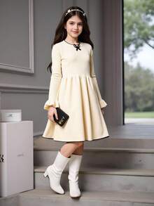 女童毛衣连衣裙，秋冬季女童甜美荷叶边下摆毛衣连衣裙，儿童纯色针织连衣裙，青少年女童长袖连衣裙，女童春秋季连衣裙，中性色连衣裙，米色女童连衣裙 - 彩色 - 查看 1