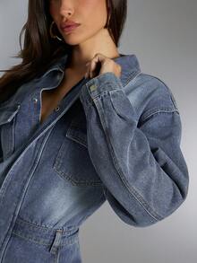 Denimoi 束腰牛仔布翻盖口袋按扣牛仔迷你连衣裙 - 中等水洗藍 - 查看 2