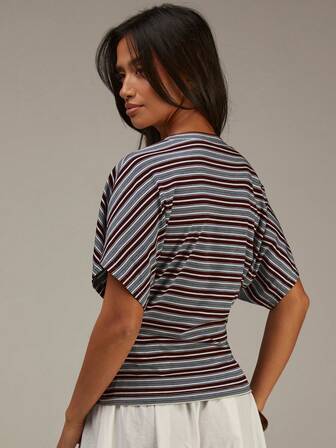 Athîral Women's Grey Color-Blocked Striped T-Shirt, Casual Short-Sleeved Round Neck,Loose Fit, Batwing Sleeves,Fitted Waist, Soft And Comfortable Knit Fabric, Retro Street Style Top For Spring And Summer,Christmas Jumper,New Year Outfit ,Casual Outfit For Women