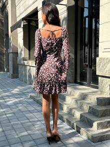 Chiquease Winter  Christmas  New Year  Party  Elegant Dress Women's Fashion Ditsy Floral Flare Sleeve Peplum Hem Dress - Brown - View 2