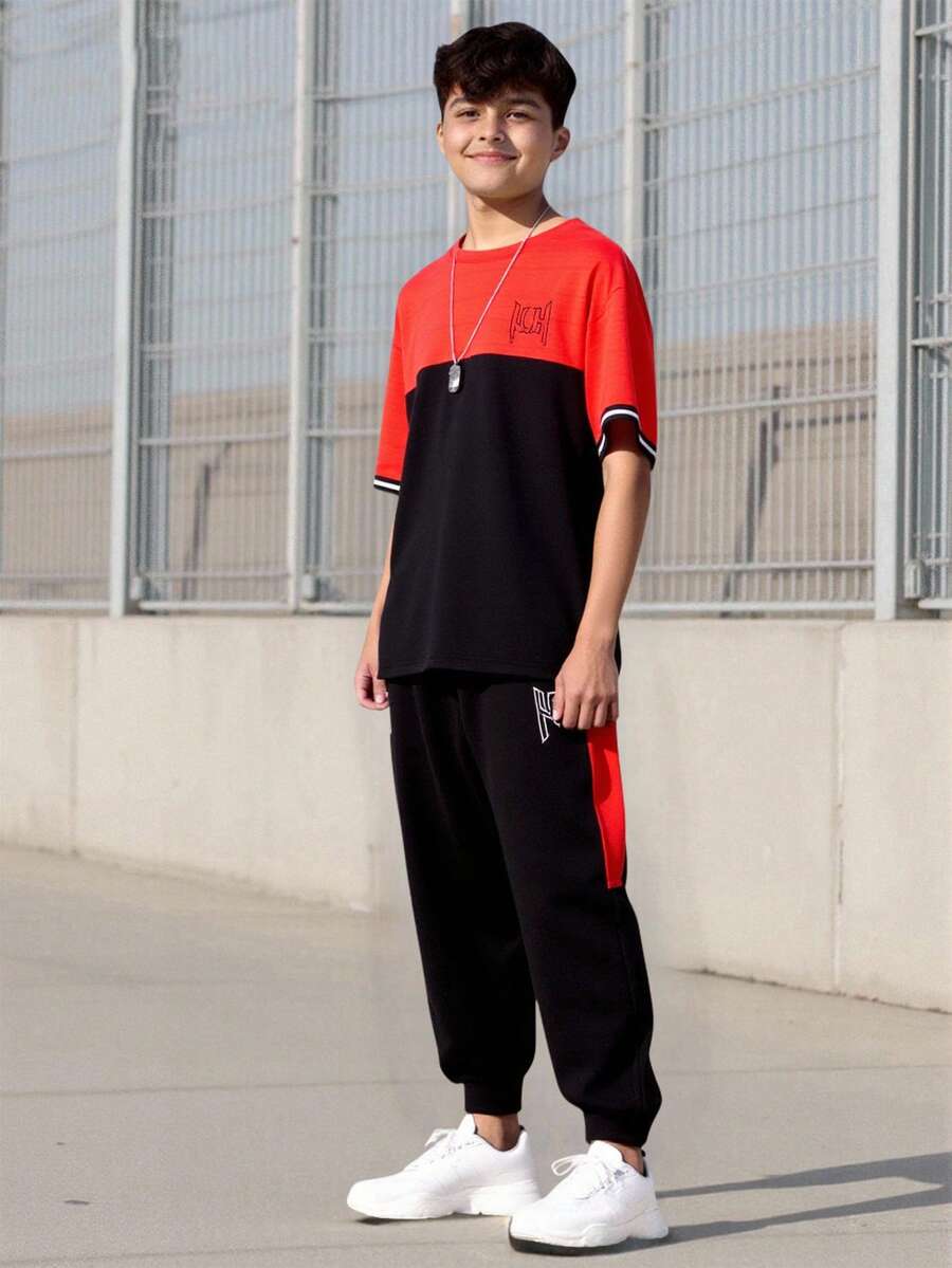 Vacaura 2pcs/Set Teenage Boys' Casual Contrast Color Patchwork Letter Print T-Shirt And Sports Pants Set - Red - View 1