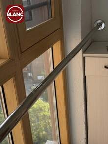 Madebyblanc [流行] 1 件可调节张力窗帘杆，螺旋设计，双端可调节，塑料底座，不锈钢材质，适用于浴帘、窗帘、衣柜、阳台晾衣绳等。 - 颜色：银色、黑色、白色、灰色家居浴室装饰秋季装饰浴室配件返校