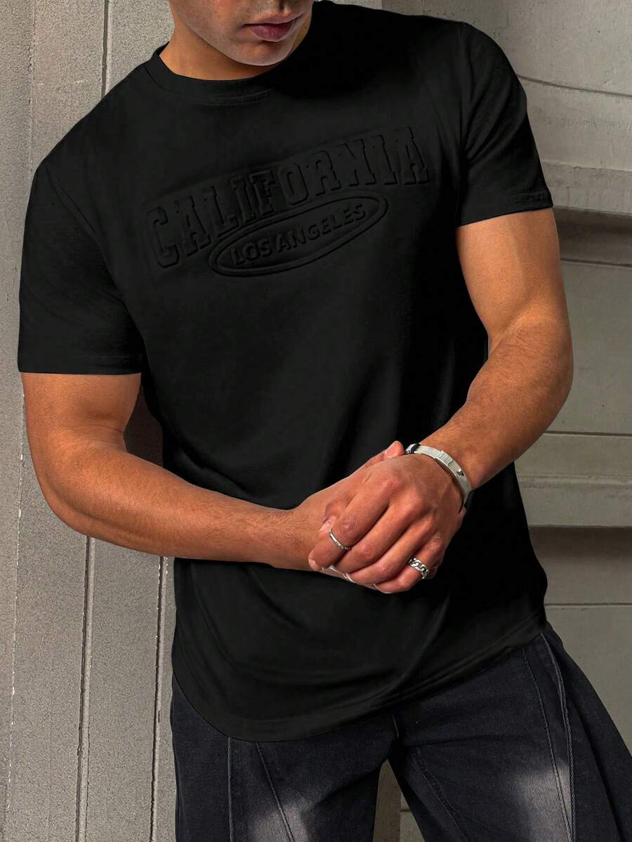 Manfinity Homme Camiseta casual y versátil de unicolor con estampado de letras en relieve para hombre, de verano - Negro - Ver 1