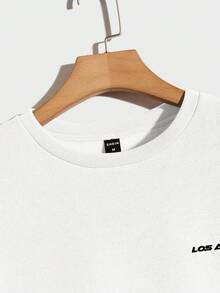 Manfinity Unisex 宽松男士字母图案保暖卫衣 - 白色 - 查看 4