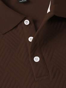 OTTIMOZO Camisa polo de manga corta con textura de unicolor minimalista para uso diario para hombres - Marrón - Ver 4