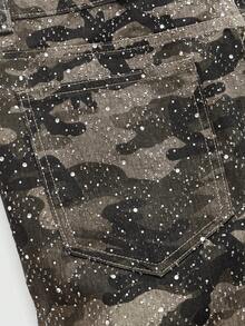 ROMWE MEN Street Life Jeans camuflaje con destellos y volantes en capas para hombre
