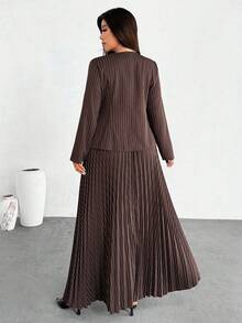 Firerie 大码女式通勤新款仿口袋装饰船领卡其色情人节办公室时尚通勤优雅高街长袖春秋季西装外套和百褶裙两件套 - 咖啡棕 - 查看 3