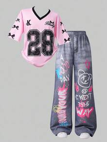 SHEIN ChillGRL Tween Girl Numeric Print V-Neck Short Sleeve Top And Graffiti Print Denim Effect Long Pants Casual Summer Outfit, School, Campus, College - Pink - View 3