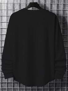 Manfinity Homme Men's Solid Black Knitted Round Neck T-Shirt With Regular Long Sleeves And Casual Style - Black - View 2