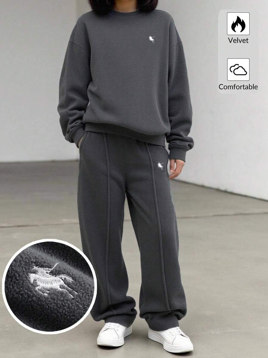 Tween Girls Casual Gray Reversible Fleece Embroidered Pony Loose Drop Shoulder Long Sleeve Sweatshirt And Pleated Wide Leg Sweatpants Set, Back To School Outfit, Tracksuit - Dark Grey - View 1