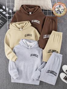 SHEIN 6 件儿童/青少年男童休闲字母图案连帽运动衫和宽松针织裤 2 件套，3 种颜色（红色、黑色、灰色），适合通勤、上学、日常休闲、旅行、运动、所有季节 - 棕色 - 查看 1