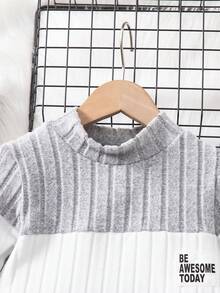 SHEIN Vintaside Kids 年輕男孩字母補丁拼色立領T卹和運動長褲