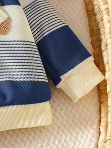 SHEIN Nueva llegada de otoño Ropa casual para bebé recién nacido con parte superior a rayas de color contrastante, bordado de oso lindo, suave y acogedor, con botones en el hombro fácil de poner y quitar - Azul - Ver 6