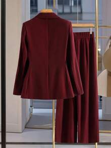 Modelyn 女士花卉水钻装饰翻领长袖优雅西装外套 - 酒紅色 - 查看 2