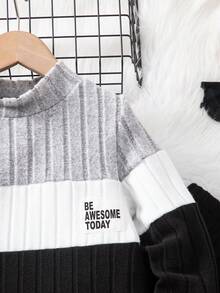 SHEIN Vintaside Kids 年輕男孩字母補丁拼色立領T卹和運動長褲