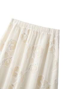 GlowEve CURVE Plus Size Elegant Sequin Embroidered Lining Skirt, Suitable For Party, Daily Wear, Commuting - Apricot - View 3