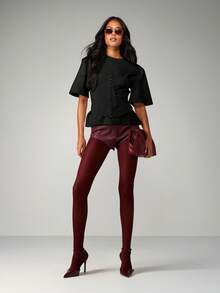 MISSGUIDED Kaos Korset Oversize dengan Tali Pengikat, Bantalan Bahu, dan Pinggang yang Dikencangkan untuk Gaya Busana Streetwear Kontemporer - Hitam - View 5