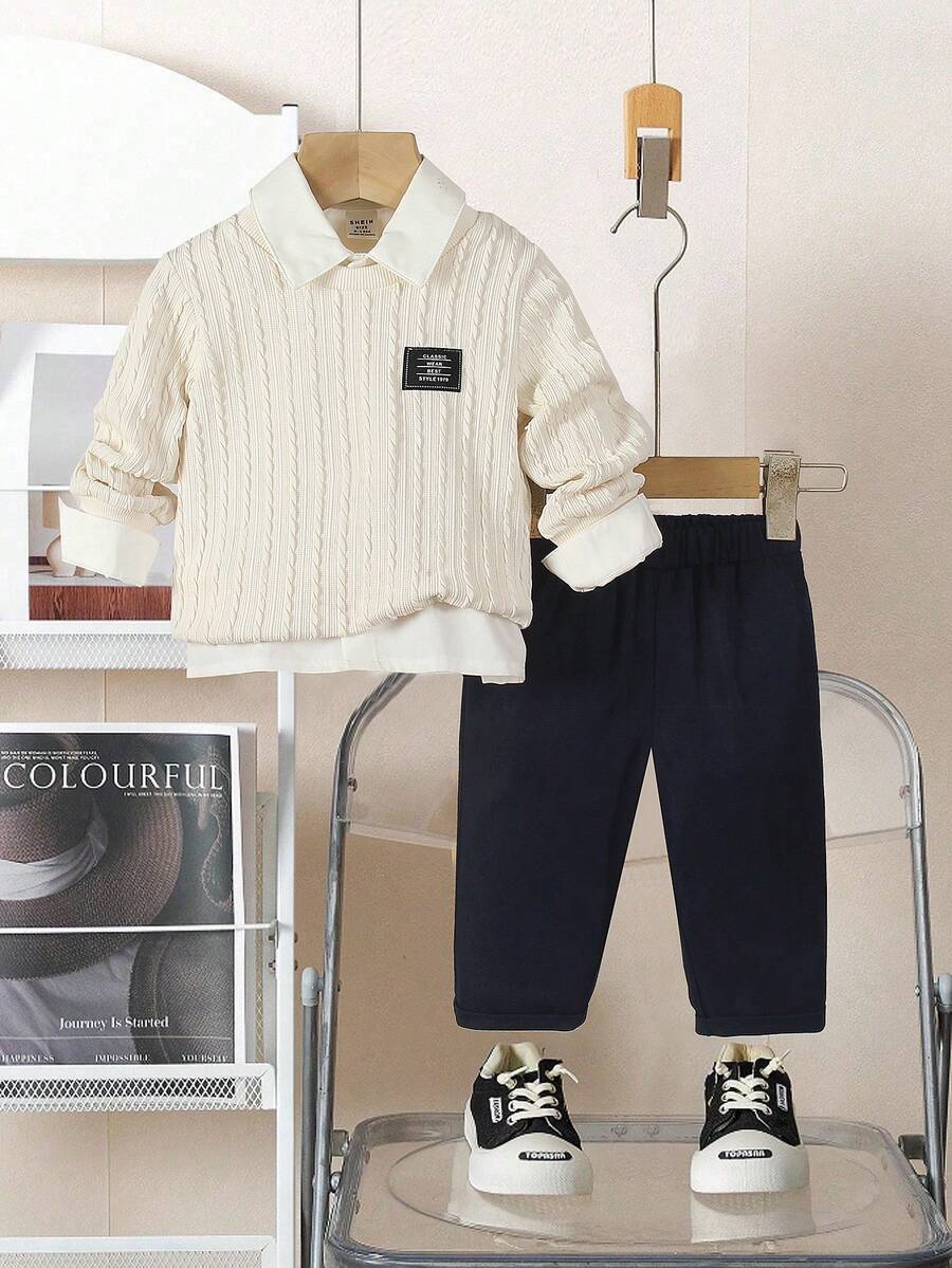 SHEIN 男童两件套套装，杏色纹理针织圆领上衣，胸前字母印花，搭配藏蓝色长裤，适合通勤、上学、休闲穿着，春夏皆宜。 - 杏色 - 查看 1