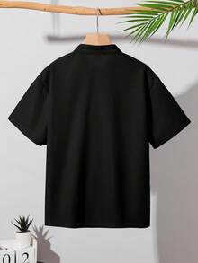SHEIN 男童休闲百搭舒适立领半拉链宽松套头短袖纯色针织polo衫，适合通勤、上学、休闲、度假、运动、春夏穿着。 - 黑色 - 查看 2