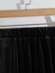 GlowEve CURVE Plus Size Women Woven Lace Trim Skirt, Elegant Date Night Black & White Patchwork, Autumn/Winter - Black and White - View 3