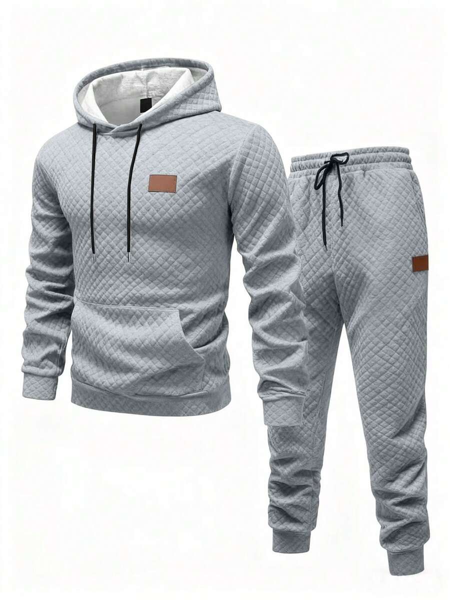 Manfinity Homme Bộ áo hoodie và quần dài có dây rút dành cho nam, vải jacquard họa tiết hình thoi màu trơn, thiết kế nhãn mác chi tiết, bộ đồ thể thao thường ngày, phong cách tối giản cho ở nhà, đi làm, bộ 2 món mùa thu/đông dành cho nam, bộ đồ thể thao thường ngày cho nam, áo hoodie và quần nỉ, bộ 2 món nam, phong cách cổ điển, thích hợp cho sinh hoạt hàng ngày, những chuyến đi cuối tuần, hoạt động ngoài trời, du lịch, môi trường làm việc thoải mái hoặc các dịp bán trang trọng, quà tặng cho bạn trai/chồng, quà kỷ niệm/sinh nhật, quà Giáng sinh, năm mới, đám cưới. - Màu Xám nhạt - Xem 1