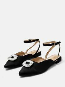 Fashionable Pointed Toe & Square Buckle Women'S Flat Shoes - Black - View 1