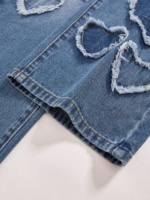 SHEIN ChillGRL Denimly 春夏新款女童宽松浅蓝色牛仔裤，阔腿休闲款式，柔软的牛仔面料如云朵般包裹，爱心刺绣细节，松紧腰身设计穿着舒适，适合校园、休闲出游、户外活动、日常穿着 - 藍色 - 查看 6