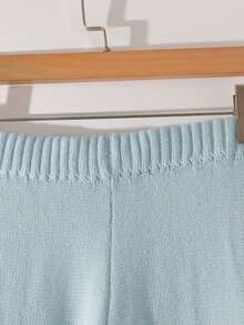 GlowEve CURVE Ensemble de tenue de navetteur élégante, ensemble 2 pièces en tricot bleu bébé avec boutons dorés, la ceinture dorée ajoute une touche de luxe, le cardigan col V minimaliste et chic, le pantalon évasé dissimule et allonge, mode et polyvalent, facile à créer un look de luxe pour l'automne/l'hiver - Bleu azur - Voir 8