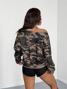 StreetHx 女士迷彩金属装饰不对称肩部长袖卫衣 - 彩色 - 查看 2