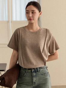 Dazy-Less 女士休闲简约圆领短袖T恤，适合日常穿着，夏季商务休闲女装 - 卡其色 - 查看 5