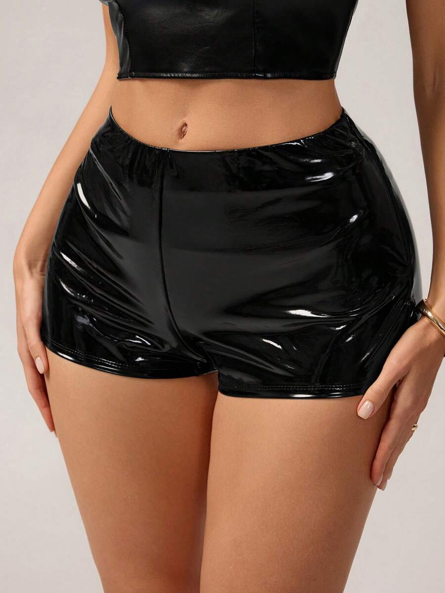 SHEIN Tall 女士夏季时尚性感纯色低腰PU皮革Y2K红色迷你短裤 - 黑色 - 查看 1