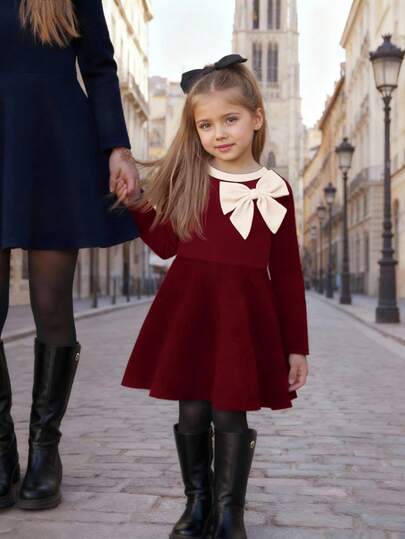 可爱撞色长袖连衣裙，学院风，适合年轻女孩