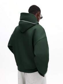 Áo hoodie dáng rộng SUMWON với chi tiết viền tương phản và túi trước ở giữa, thích hợp cho phong cách đường phố mùa thu đông. - màu xanh lá - Xem 2