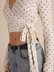 Easelle Women's Casual Polka Dot Print Tie-Waist Crop Top, Slim Fit, Retro Casual Style, 2025 Holiday Fashion, Suitable For Everyday Wear, Waist-Cinching Design For Festive Occasions.