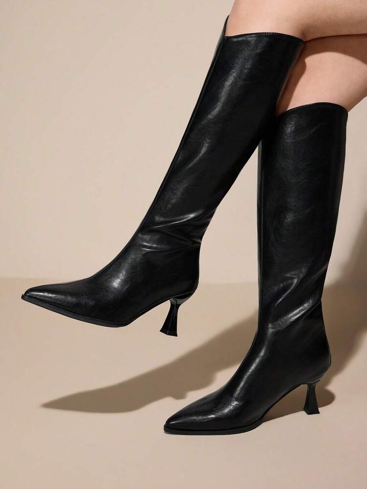 CUCCOO CURVES Women's Black Pointed Toe Back Zipper Design Wide Fit Ankle Boots For Christmas