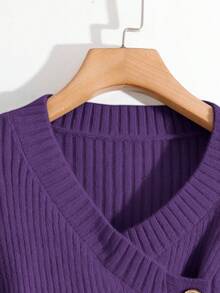 GlowEve New Elegant Pullover With Gold Buttons, European And American Style, Versatile, Minimalist Fashion Knitted Top And Knitted Pants - Purple - View 4